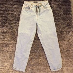 high waisted light denim pants. Billblass Jeans